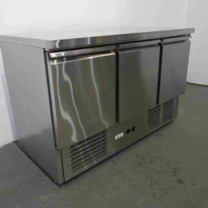 Best deals in commercial coffee machines new and used Thermaster XGNS1300B bench Fridge